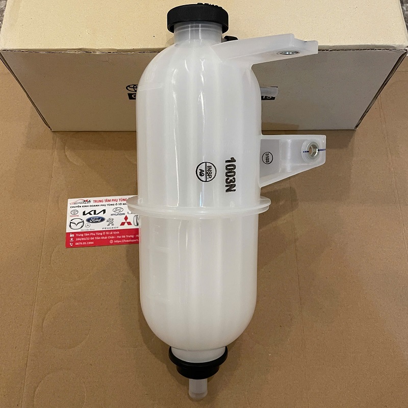 Binh-nuoc-phu-Toyota-Fortuner-may-dau-16470-0L010-chinh-hang1