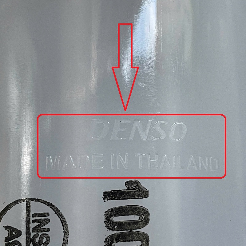 Binh-nuoc-phu-Toyota-Fortuner-may-dau-16470-0L010-chinh-hang4