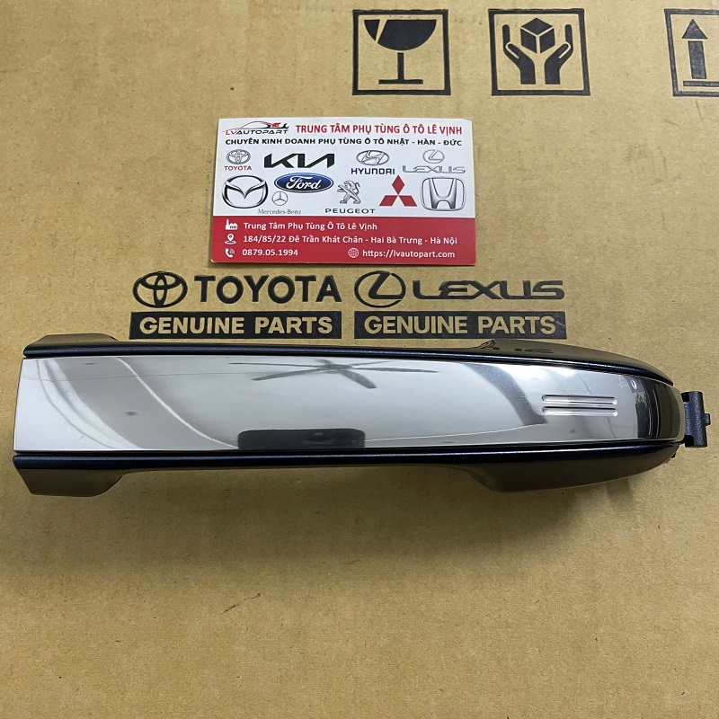 Tay-mo-cua-ngoai-truoc-LH-Toyota-Camry-2012-2018-69210-33120-J6-chinh-hang